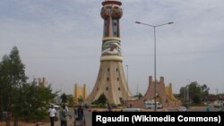 La tour d'afrique à Bamako, le 18 mai 2008.