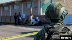 FILE - Mexican security forces in Culiacan, Mexico, September 15, 2024. A shootout near the capital of Mexico's Sinaloa state killed 19 suspected gang members, while one local cartel leader was arrested, officials said October 22, 2024.