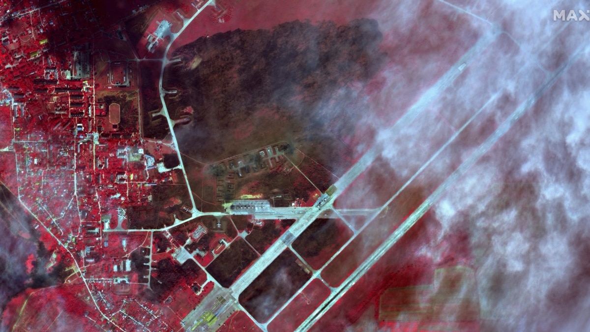 Спутниковые снимки аэродром Крым