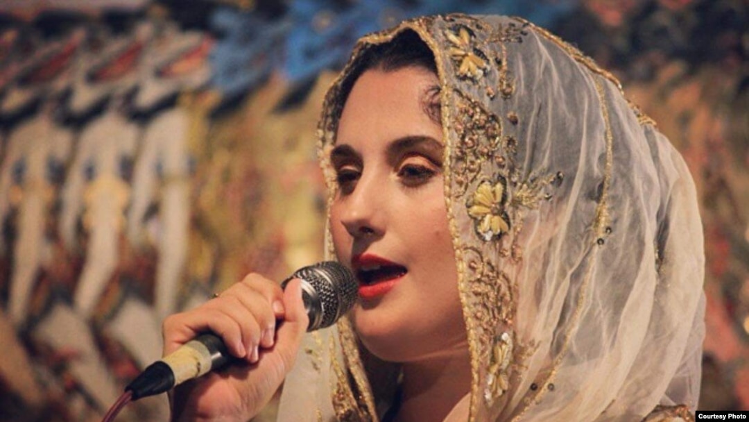 Megan O'Donoghue, seniman asal Amerika yang mahir berbahasa Indonesia dan bisa menyinden (dok: Megan O'Donoghue)
