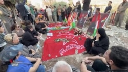 پرسە و بەخاکسپاردنی ئەندامانی حزبی کۆمەڵە لە شاری سلێمانی کە لە هێرشی ئێراندا گیانیان بەخت کرد