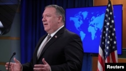 Ngoại trưởng Hoa Kỳ Mike Pompeo trong cuộc họp báo quốc tế sáng ngày 8/7 tại Bộ Ngoại giao ở Washington D.C.