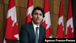 Kanadanın Baş naziri Castin Trüdo