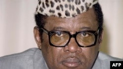 Mobutu Sese Seko Kuku Ngbendu, mokonzi ya kala ekolo Congo démocratique (Zaïre), awa na N'Djamena, 15 janvier 1987.