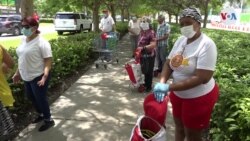 Exigen que los más pobres de Miami tengan automóvil para recoger la comida