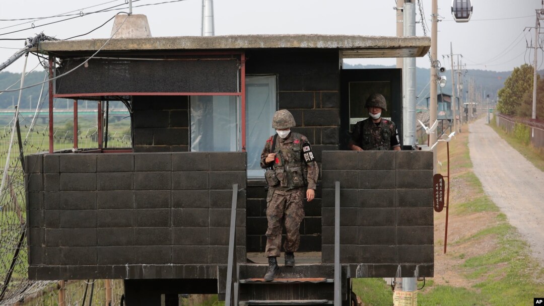 Tentara Korsel di pos penjagaan militer di Paju, dekat perbatasan dengan Korea Selatan, 17 Juni 2020. (Foto: dok).