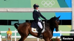 La cavalière zimbabwéenne Camilla Kruger aux Jeux olympiques de Rio, Brésil, le 6 août 2016.