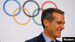 ​ເຈົ້າ​ຄອງ​ນະຄອນ Los Angeles ທ່ານ Eric Garcetti ເຂົ້າຮ່ວມກອງປະຊຸມ ໂອລິມປິກ 2024 ທີ່ເປັນເມືອງ
ທີ່ຖືກເລືອກ ນະຄອນ Paris ແລະນະຄອນ Los Angeles ກ່ອນໜ້າການເລືອກຕັ້ງສຸດທ້າຍ ປີ 2024 ຂອງການເປັນ
ເຈົ້າພາບ ໃນເມືອງ Lausanne, Switzerland, 11 ກໍລະກົດ, 2017. 