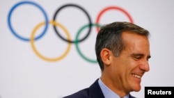 Walikota of Los Angeles Eric Garcetti menghadiri acara pemaparan Olimpiade 2024 untuk Paris dan Los Angeles sebagai calon tuan rumah menjelang pemilihan akhir di Lausanne, Swiss, 11Juli 2017. (Foto:dok) 