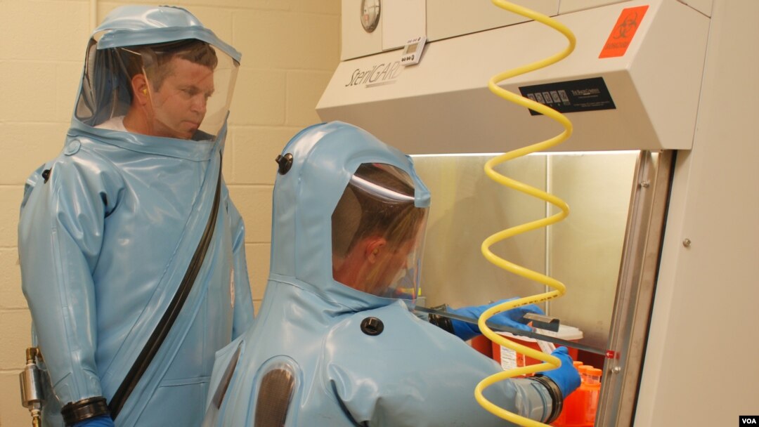 Các nghiên cứu cho thấy việc truyền máu lấy từ những người sống sót sau khi nhiễm Ebola cho các bệnh nhân giúp chống lại được virút này.