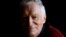 ARSIP - Pendiri majalah Playboy, Hugh Hefner, berpose di istana Playboy di Los Angeles, California, 27 Juli 2010 (foto: REUTERS/Lucy Nicholson/Foto Arsip)