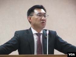 国民党立委江启臣 (美国之音张永泰拍摄)