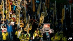 Thousands March in Hong Kong in Escalating Battle for Democracy 