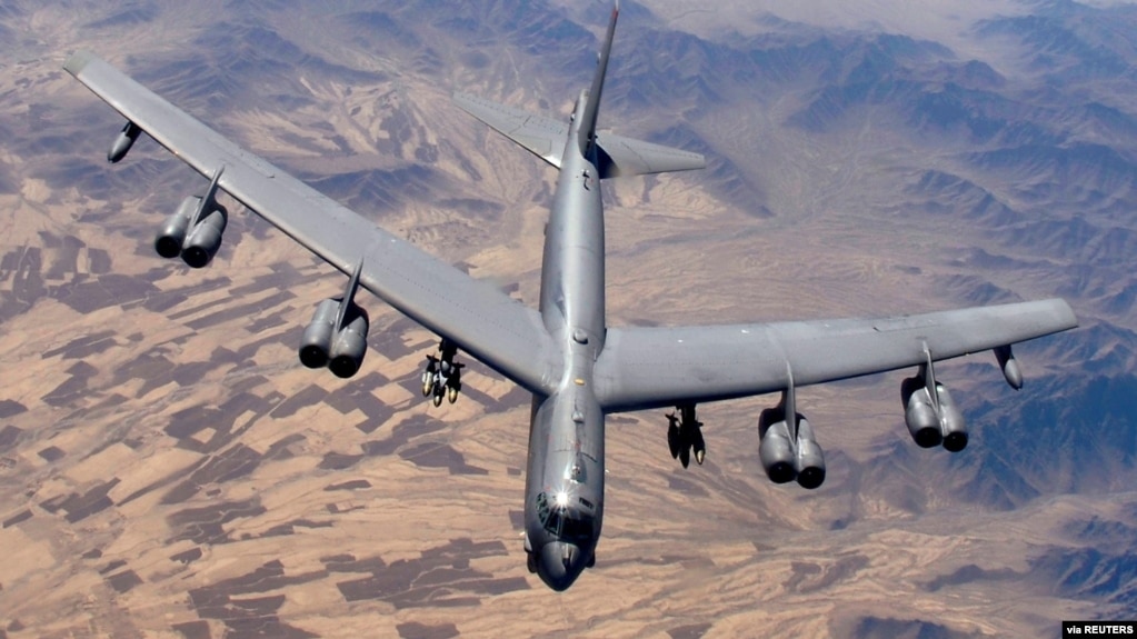 “미, B-52 전략 폭격기 호주 배치 준비” – 호주ABC