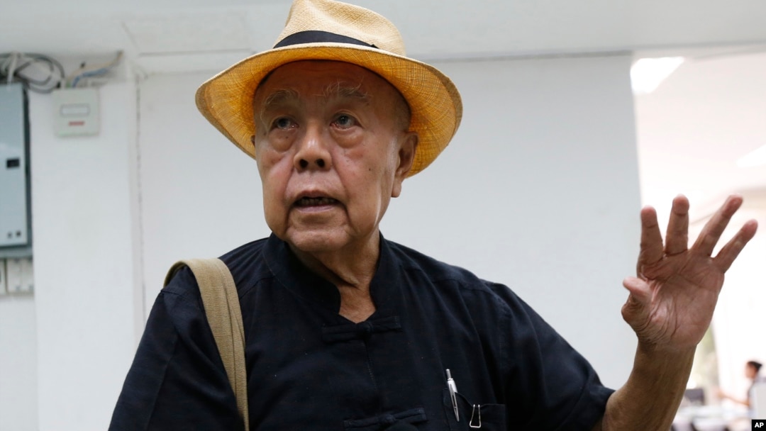 Sulak Sivaraksa (85 tahun), salah seorang tokoh yang sering mengkritik kerajaan Thailand dan menghadapi ancaman hukuman 15 tahun penjara tahun lalu (foto: ilustrasi). 