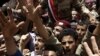 敌对抗议充斥也门首都的街头