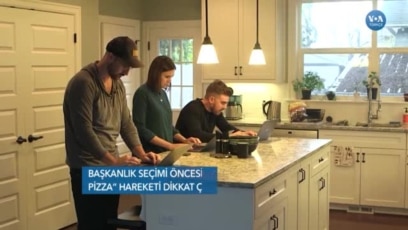 ABD'li Seçmenlere Oy Kuyruğunda Pizza İkramı