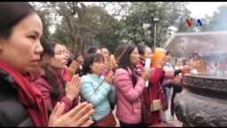 Lễ và lộc ở đền Trần
