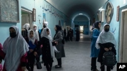 Một trường trung học dành cho nữ sinh ở Herat, Afghanistan.