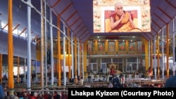 Dalai Lama Begins Preliminary Teachings of 34th Kalachakra Initiations