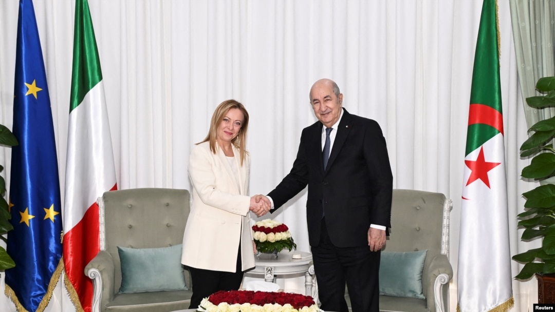Umuhsikiranganji wa mbere w'Ubutariyano, Giorgia Meloni kumwe na Prezida wa Aljeriya Abdelmadjid Tebboune