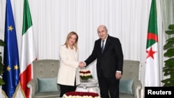 Algerian President Abdelmadjid Tebboune meets with Italian Prime Minister Giorgia Meloni in Algiers, Algeria January 23, 2023. (Algerian Presidency /Handout via REUTERS)