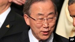 Une femme sur trois n'a pas accès à des toilettes sûres, a rappelé Ban Ki-moon (AP)