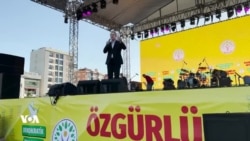 Banga Aştî û Azadîyê di Mîtînga DEM Partî ya li Stenbolê de