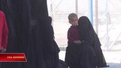 Phụ nữ theo IS có vũ khí và giết người trong trại giam ở Syria