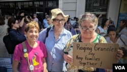 Marty Rajandran, a member of the New York Metro Raging Grannies and Their Daughters, joined a group of fellow activist grandmothers, to show support for their six-day journey to the U.S.-Mexico border. (R. Taylor/VOA)