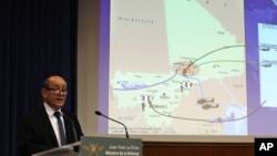 Ministro da defesa francês Jean-Yves Le Drian explicadno intervenção no Mali