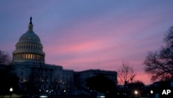  9일 새벽 미국 워싱턴의 연방 의회 건물. (자료사진)