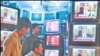 پاکستان کے ٹی وی ٹاک شوز” انٹرٹینمنٹ شوز“ بن گئے؟