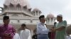 Malaysia to Probe Crackdown on Shia Muslims