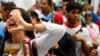 Sondeo: Renuncia de Maduro solucionaría crisis