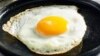 خوردن یک دانه تخم در روز، خطر حملۀ قلبی را کاهش می دهد