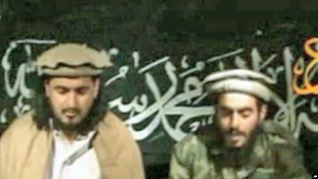 FILE - Humam Khalil Abu Mulal al-Balawi (r) and Hakimullah Mehsud, the new leader of the Taliban in Pakistan.