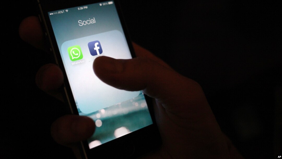 El contenido se divide por regiones, así como por temas, con secciones de noticias especiales sobre ciencia y tecnología, salud, entretenimiento.
