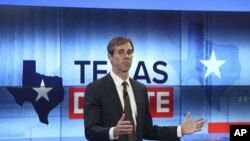 Beto O'Rourke, candidato demócrata por el Senado en Texas, durante un debate con el senador republicano, Ted Cruz. Octubre 16, 2018.