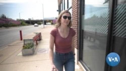 VOA英语视频: 美容店因新冠疫情关门 老板娘开启线上商店