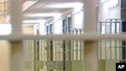 Leşkerê Amerîkî kuntrol kirina girtîxanekê da destê karbidestêt Îraqî