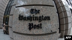 ARCHIVO - Entrada al edificio de The Washington Post en la calle K Street en Washington DC. El influyente periódico anunció el 25 de octubre de 2024 que no respaldará niungún candidato en las elecciones en curso.