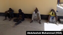 Wasu yan leken asirin kungiyar Boko Haram da Sojoji suka kama. 