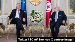 Le président tunisien Béji Caïd Essebsi, à droite, et le président Jean-Claude Juncker de la Commission européenne, lors d’une conférence de presse conjointe, Tunis, 25 octobre 2018. (Twitter/EC AV Services)