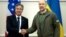 Ngoại trưởng Mỹ Antony Blinken hội kiến Thủ tướng Ukraine Denys Shmyhal ở Kyiv hôm 6/9