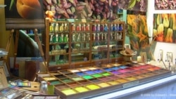 An art supply shop in Venice, Italy