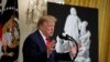 Президент США Дональд Трамп проводит торжественное мероприятие в Белом доме, посвященное Дню Колумба. 9 октября 2026 года. Reuters. 