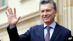 La visita de Macri a la Casa Blanca, prevista a extenderse por dos horas, es la primera de un presidente argentino desde 2003.