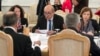 Франция: России и Европе нужно восстановить доверие, но снимать санкции пока рано