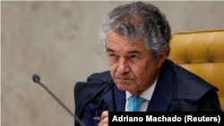 El juez Marco Aurelio Mello en una sesión de la Corte Suprema sobre el habeas corpus solicitado en favor del ex mandatario Luiz Inácio Lula da Silva en Brasilia, abr 4,, 2018. REUTERS/Adriano Machado